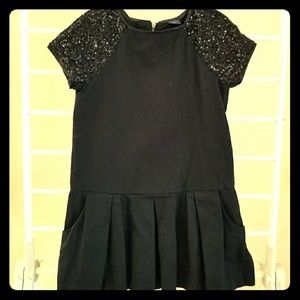 GAP black dress (girl's 6-7)